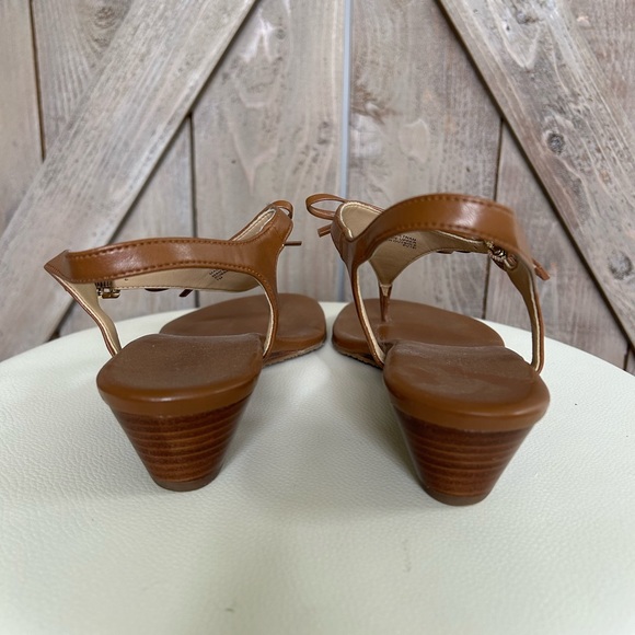 MK Thong sandal with bow - Picture 3 of 8